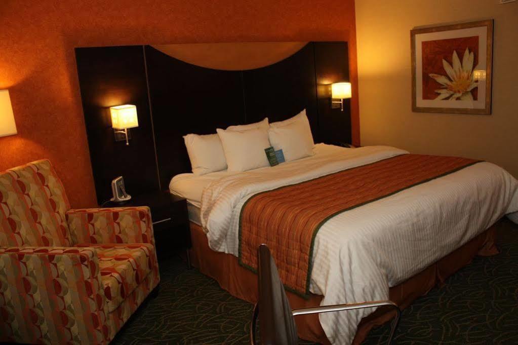 Fairfield Inn & Suites By Marriott Guelph Ngoại thất bức ảnh